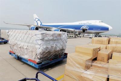 青金石進口報關與包柜代理 價格、廠家及商檢一站式服務指南